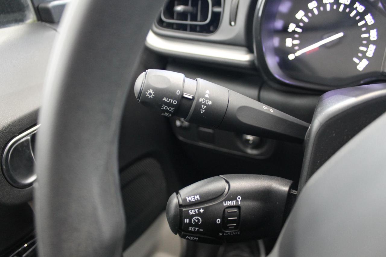 Citroen C3 1.2 puretech Shine Pack NAVI 83 Cv.