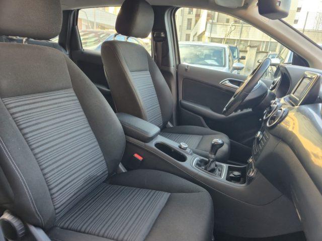 MERCEDES-BENZ B 180 Executive