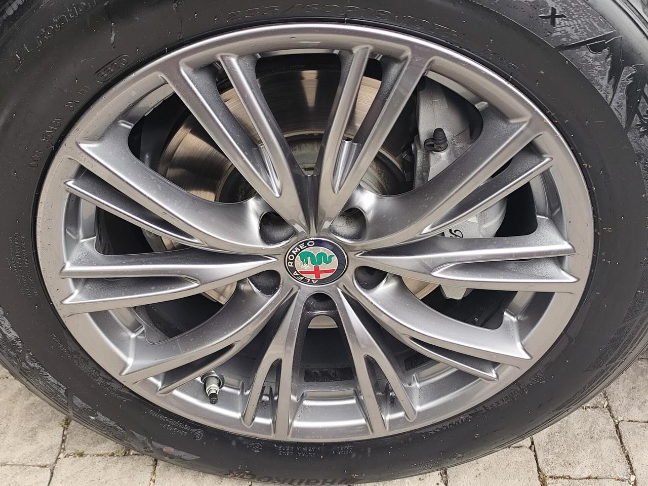 Alfa Romeo Stelvio 2.2 Turbodiesel 180 CV AT8 RWD Executive