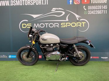 Triumph Thruxton 900