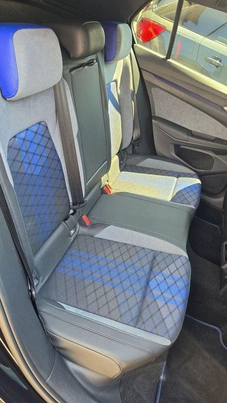 Volkswagen Golf 2.0 TSI R DSG 4MOTION PERFORMANCE CAMERA