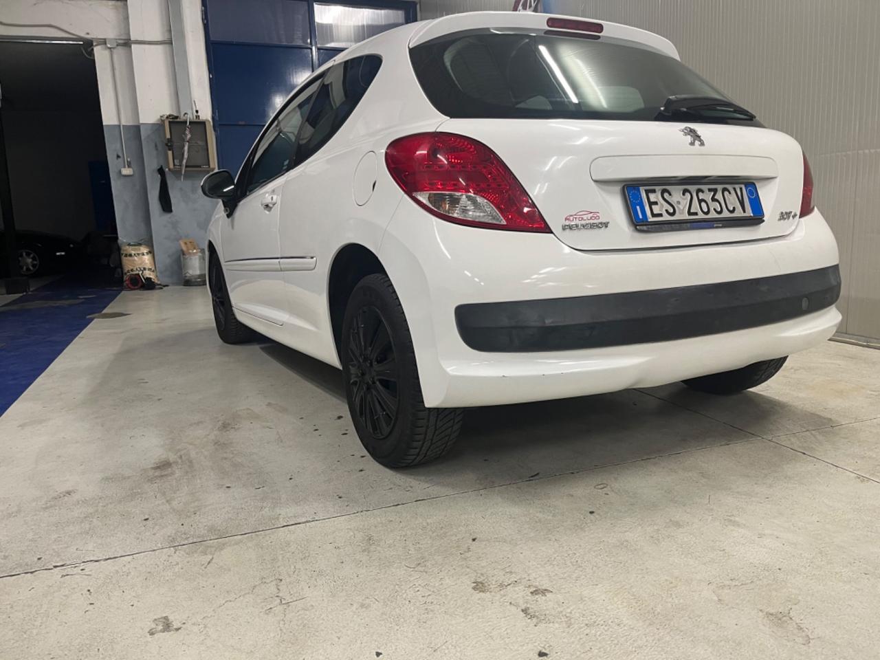 Peugeot 207 Plus 1.4 8V 75CV 3p. ECO GPL