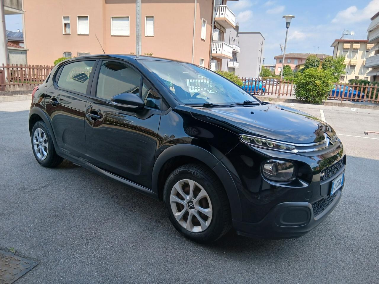 Citroen C3 PureTech 82 Feel Unico Prop OK neo patentati TUA a € 185 mese