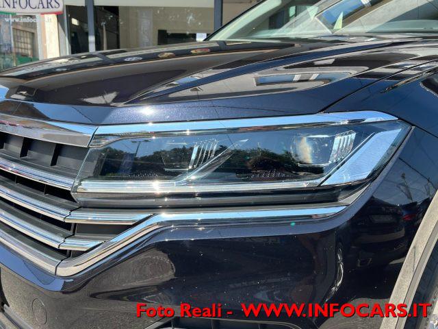VOLKSWAGEN Touareg 3.0 V6 TDI SCR 231 cv PROMO !