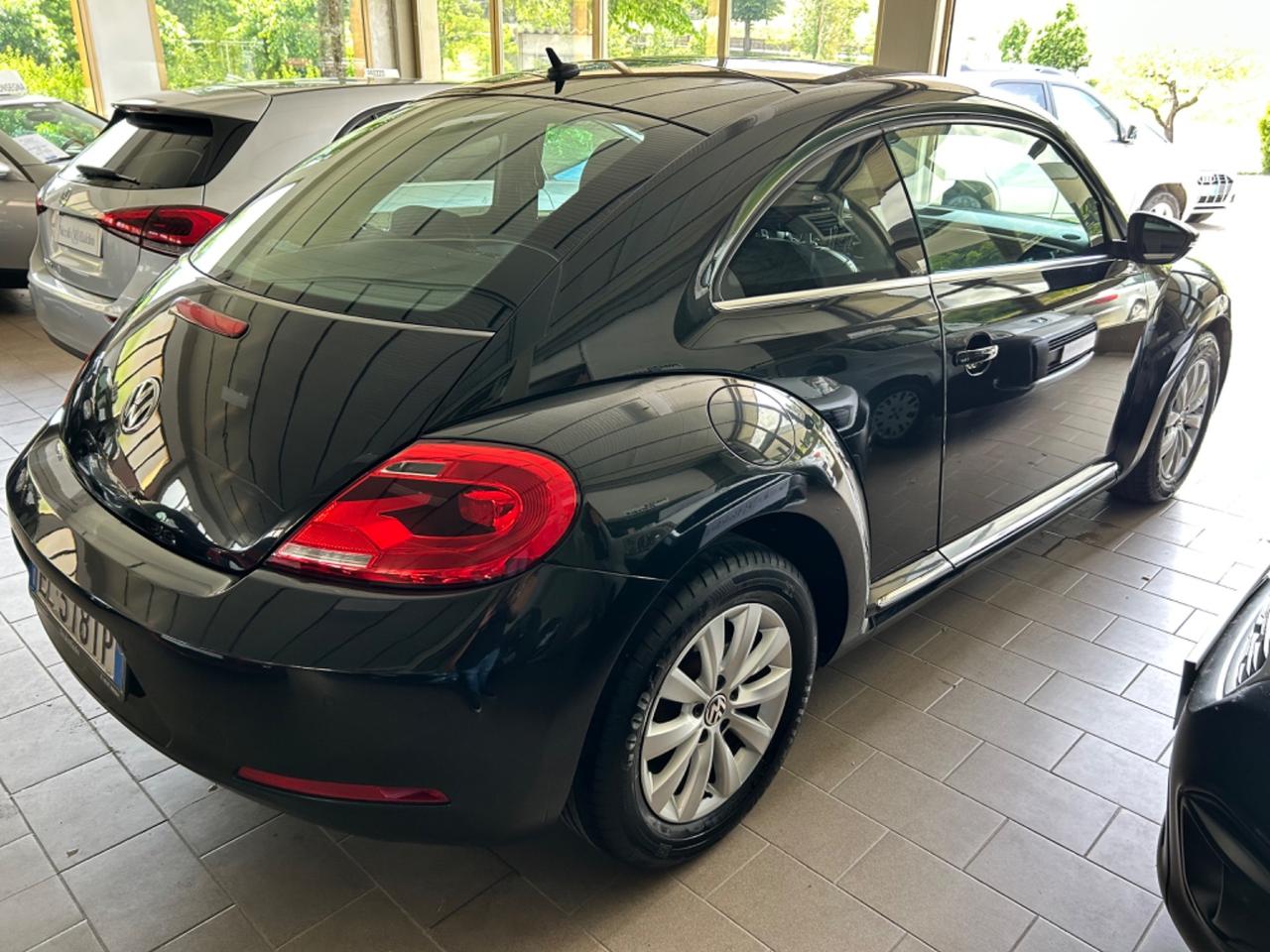 Volkswagen Maggiolino 1.6 TDI Design
