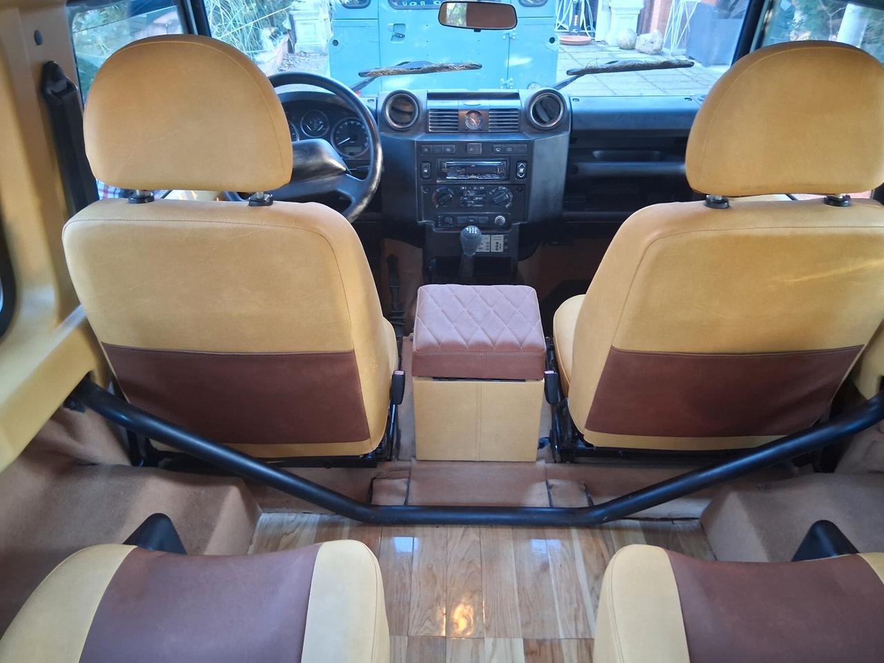 Land Rover Defender 90 2.4 TD4 Station Wagon