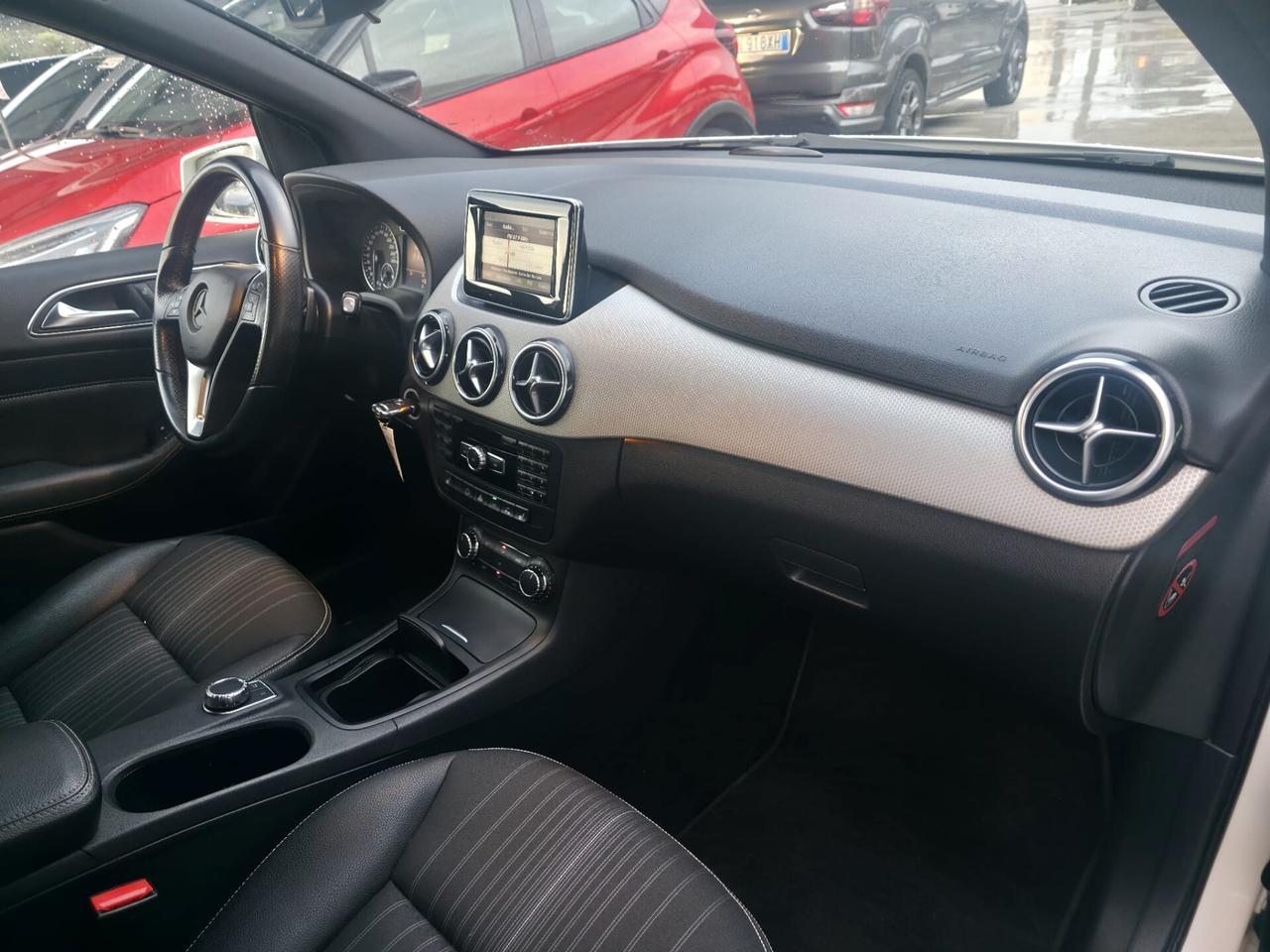 Mercedes-benz B 180 CDI BlueEFFICIENCY Premium