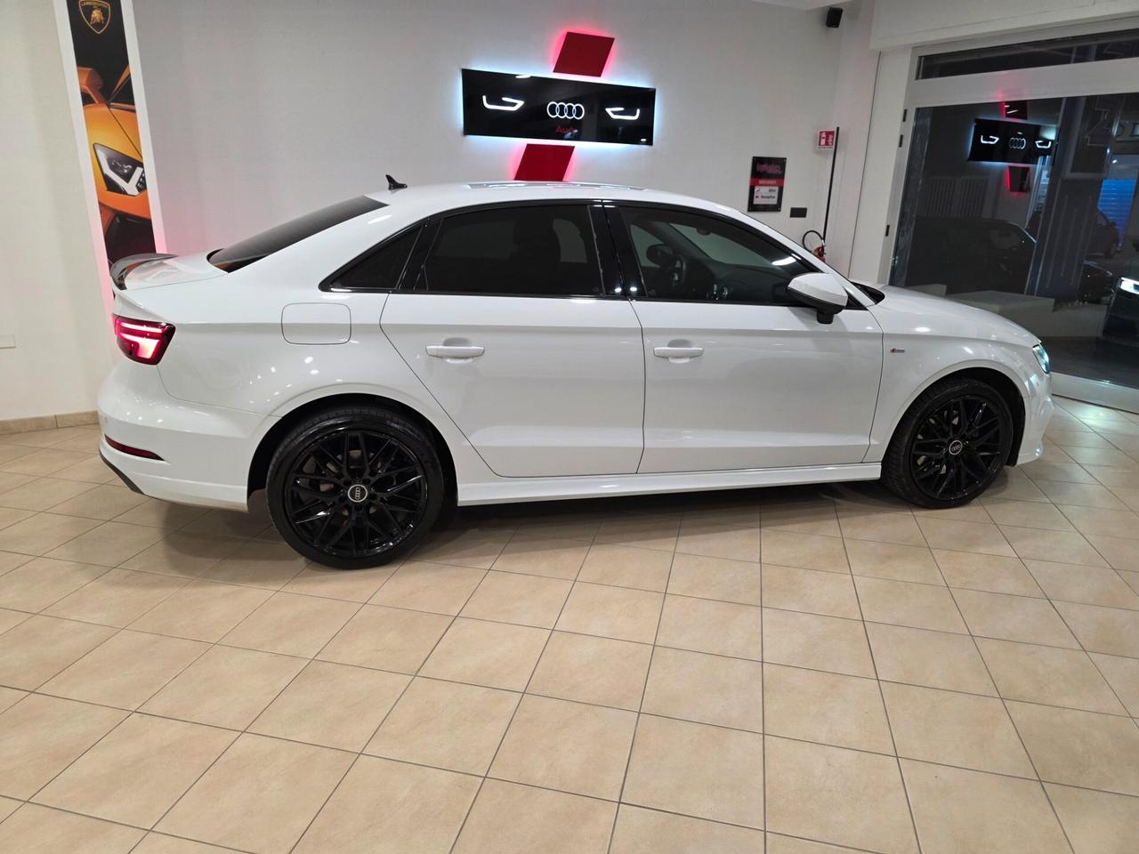 Audi A3 Sedan 35 TDI S tronic line edition