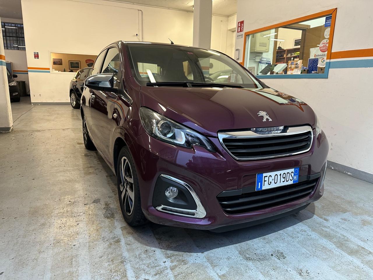 Peugeot 108 VTi 68 5 porte Allure