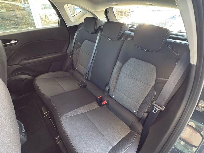 Renault Captur Captur 1.6 E-Tech full hybrid Evolution 145cv auto