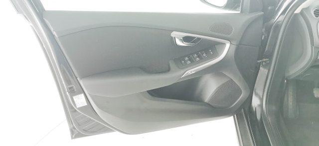 VOLVO V40 Cross Country D2 1.6 Kinetic