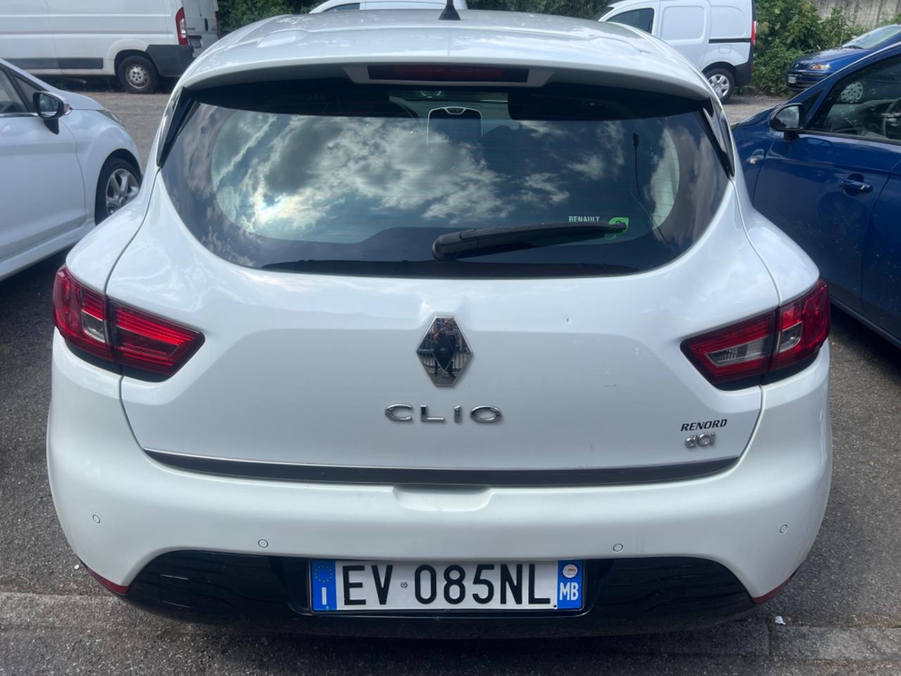 Renault Clio 1.5 dCi 8V 75CV 5 porte Costume National