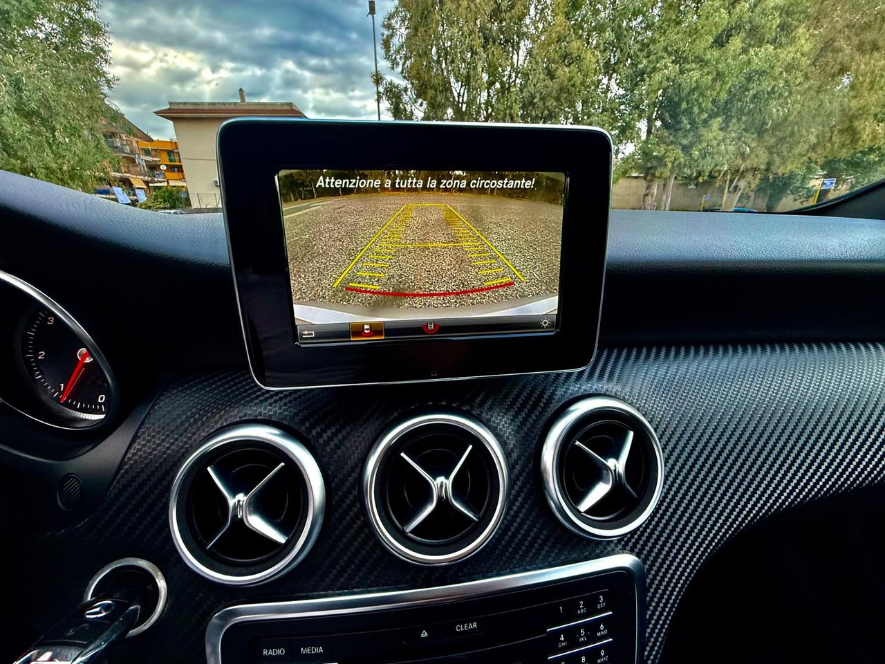 MERCEDES-BENZ A 200 D 136 CV AMG PREMIUM PLUS