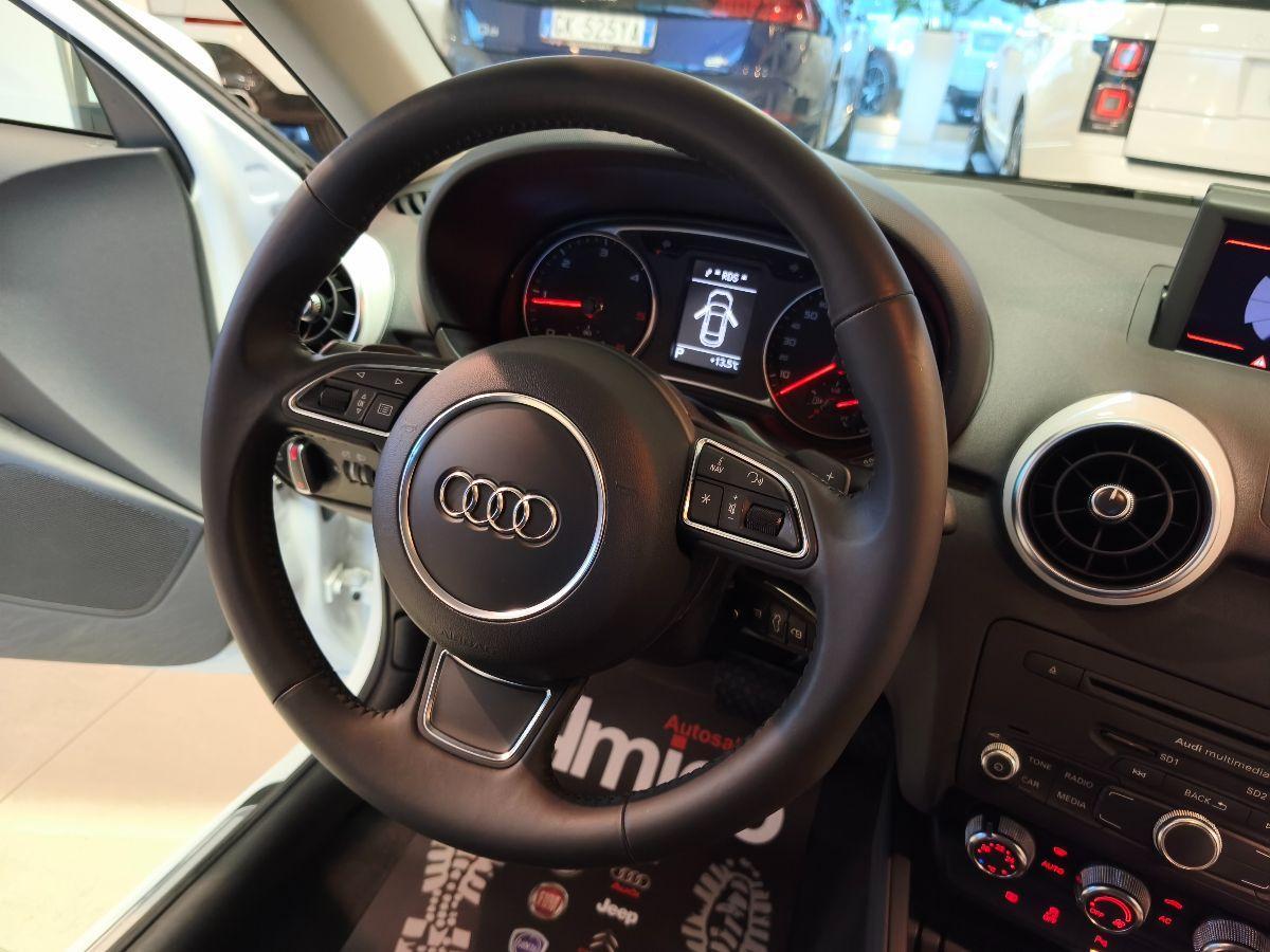 AUDI A1 1.6 TDI S-tronic Ambition Solo 30.000km