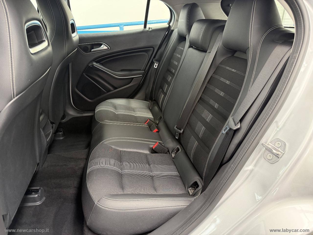 MERCEDES-BENZ GLA 180 Business