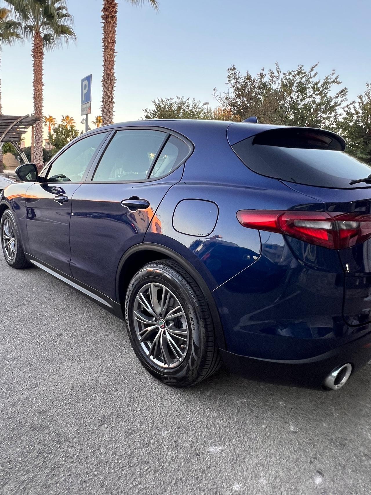 Alfa Romeo Stelvio 2.2 Turbodiesel 180 CV AT8 RWD Super