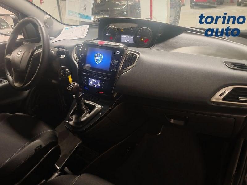 Lancia Ypsilon 1.0 FireFly 70cv S&S Hybrid GOLD
