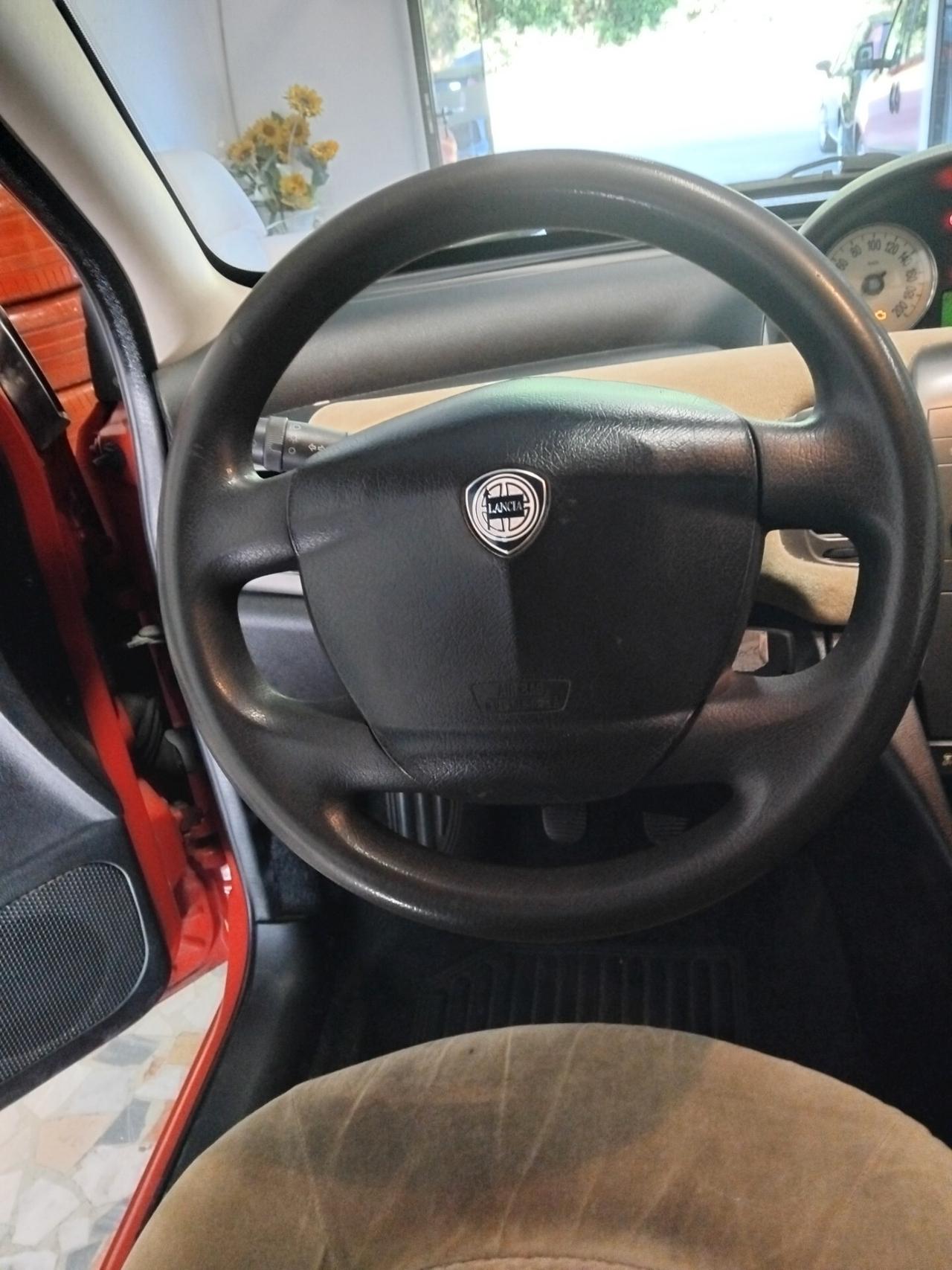 Lancia Ypsilon 1.2
