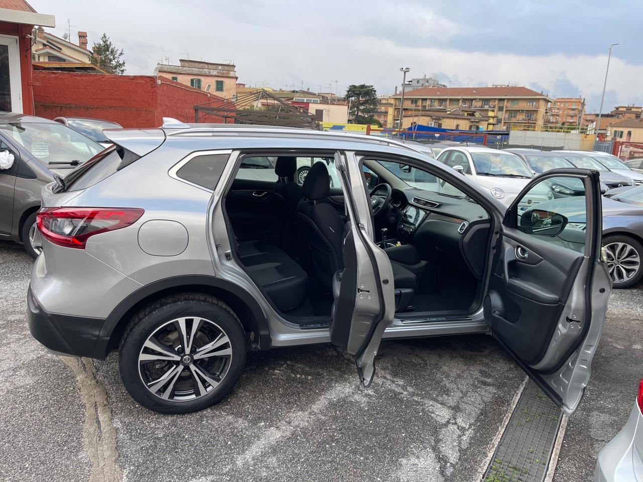 Qashqai 1.5 dCi 115 CV DCT Tekna-unipro-rate-garanzia