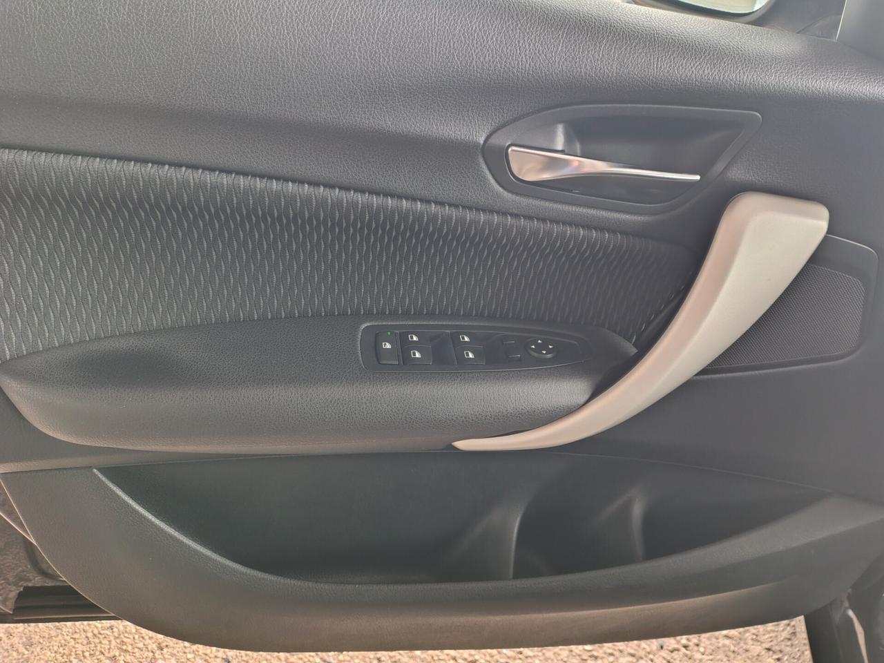 Bmw 114 114d 5p. Unique
