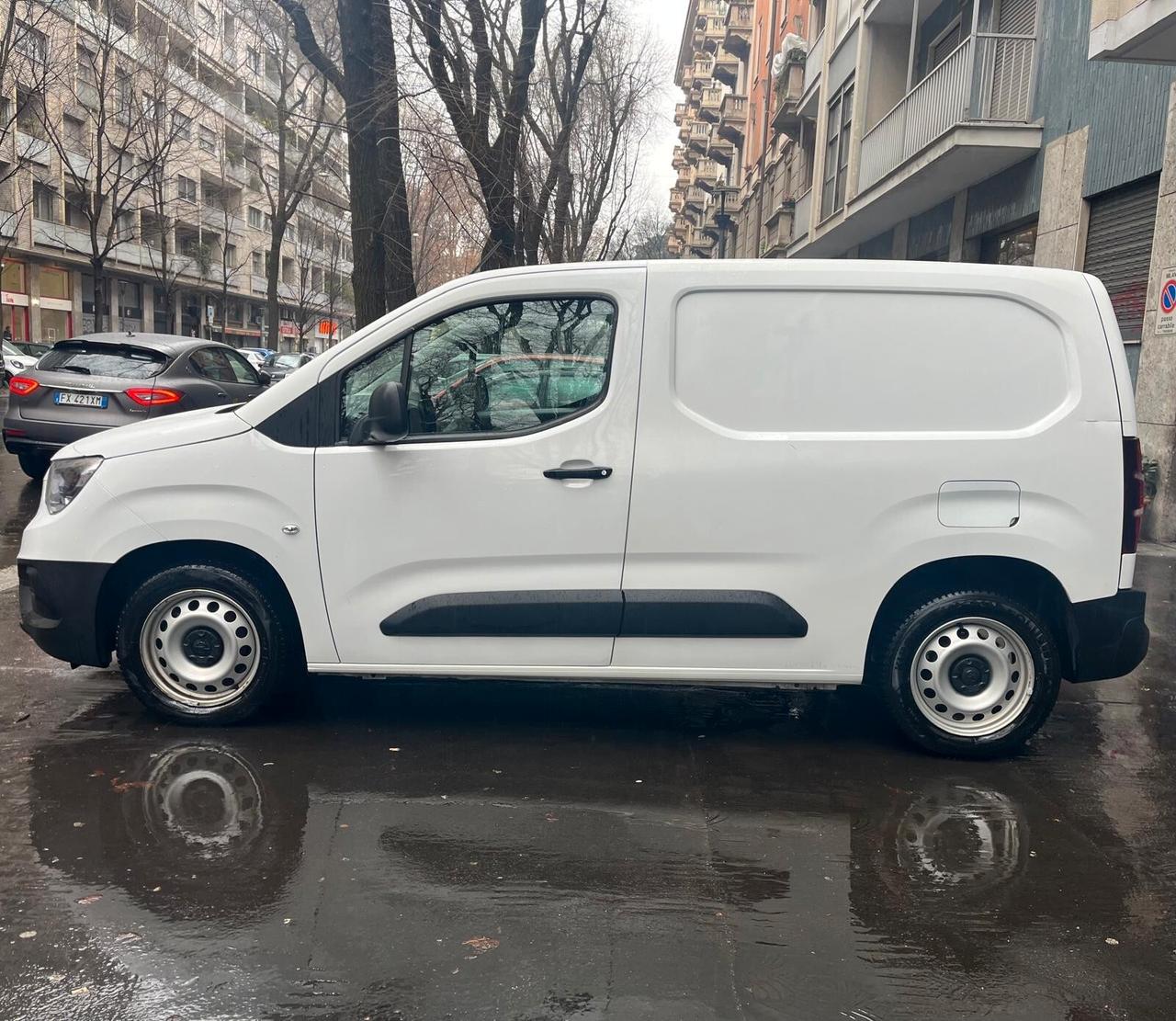 Opel Combo Cargo 1.6 Diesel PC 650kg