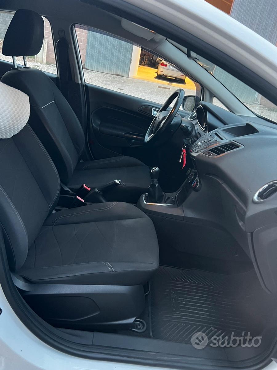 Ford fiesta 2015 1.2 benzina