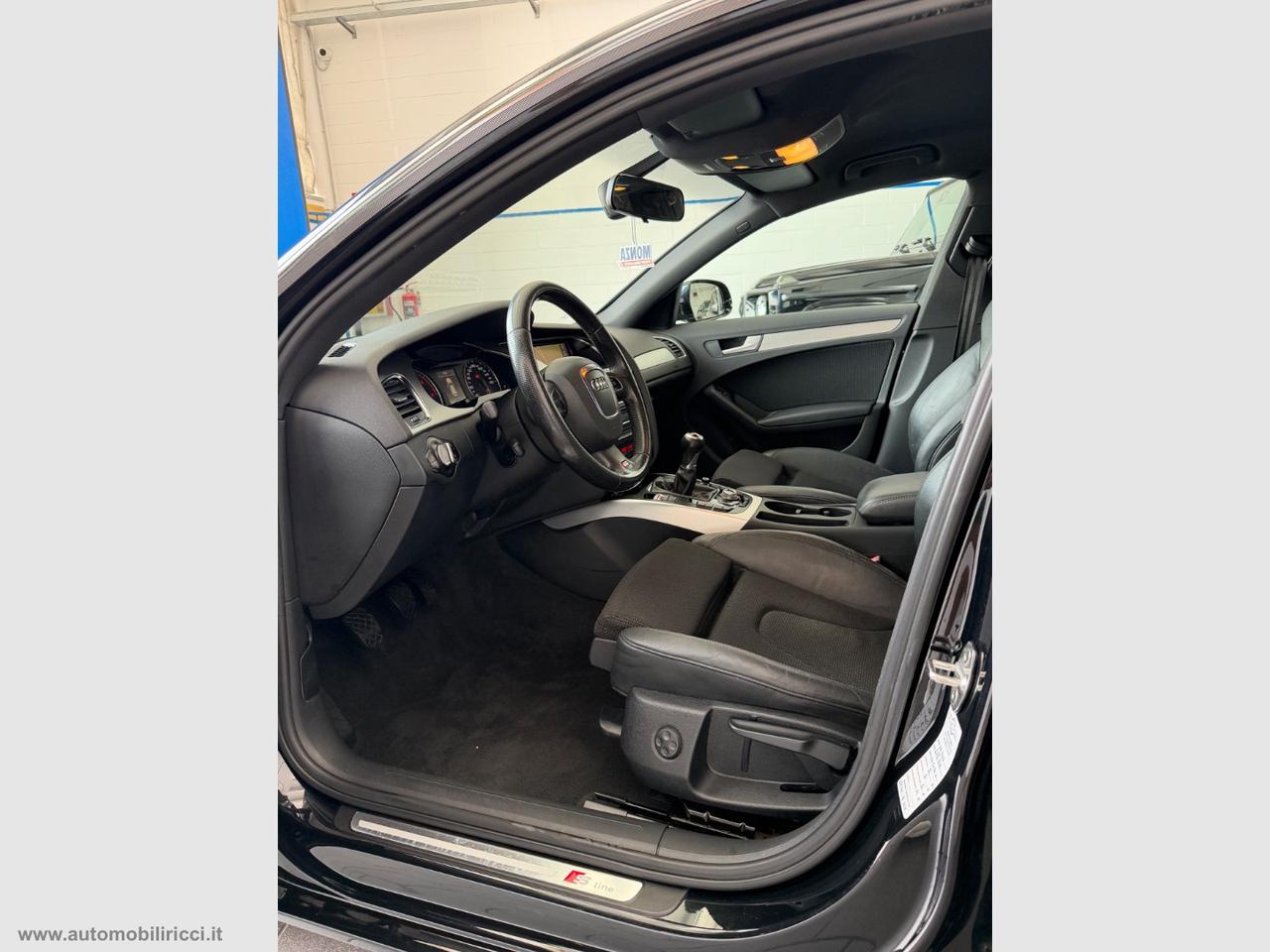 AUDI A4 Avant 2.0 TDI 143 CV S-LINE