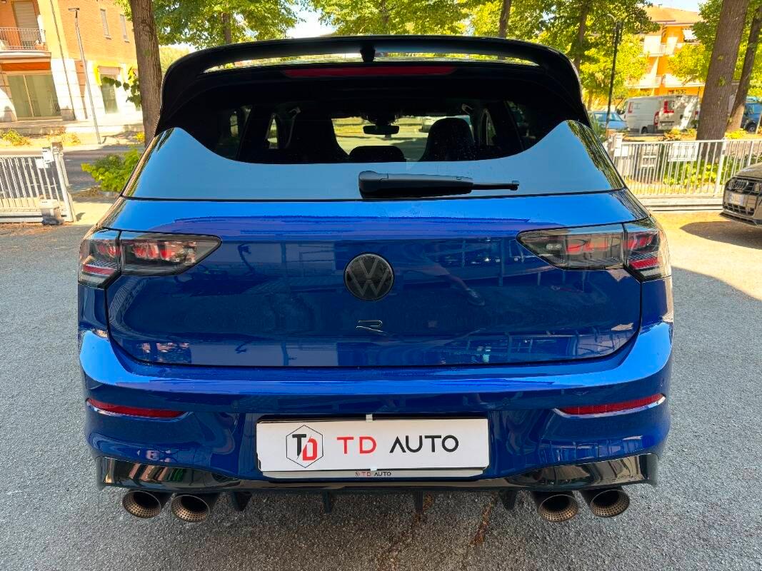 Volkswagen Golf Black Edition 2.0TSI 333cv - Akrapovic - Tetto - Pelle - Carbonio