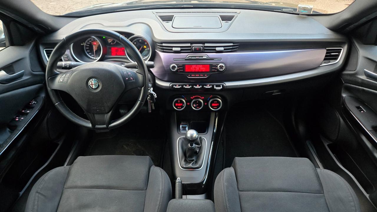 Alfa Romeo Giulietta 2.0 JTDm-2 140 CV Exclusive