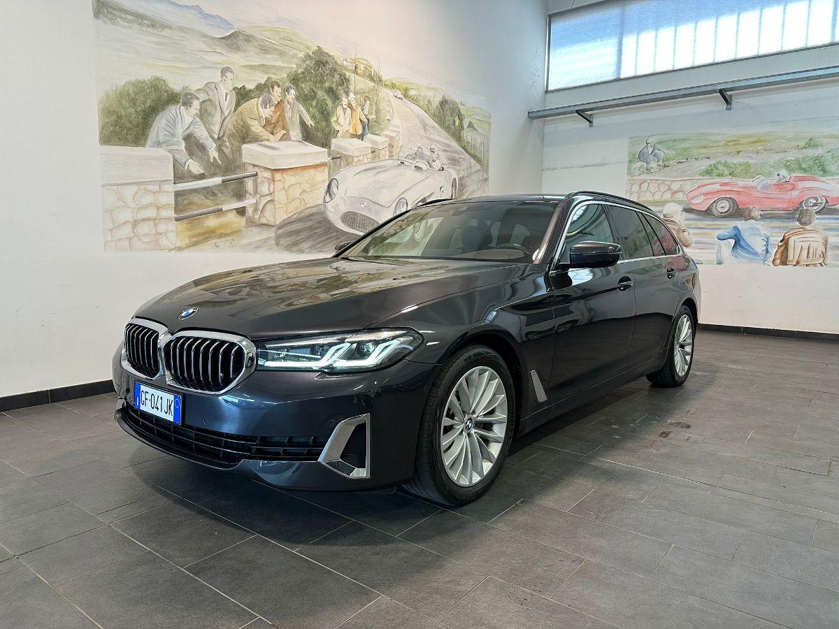 BMW 520d xDrive 48V LUXURY - INDIVIDUAL - LISTINO OLTRE 90MILA - GAR.24 MESI