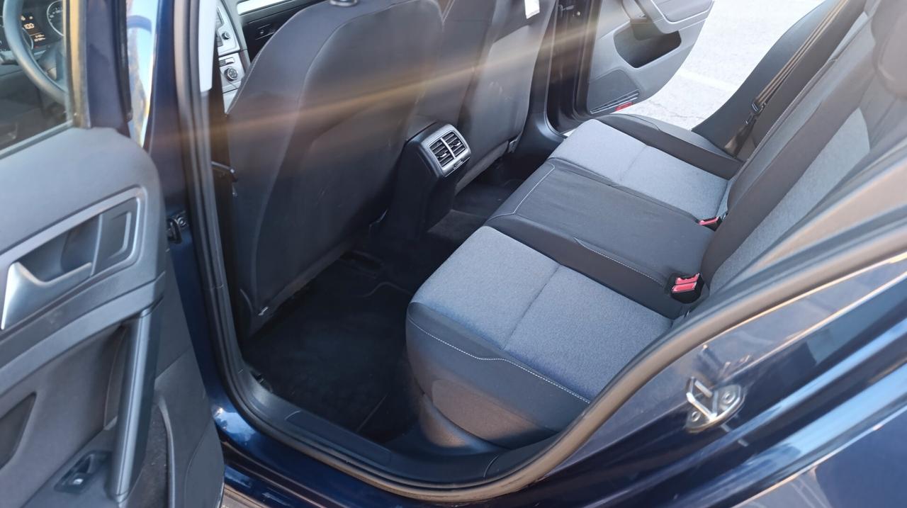 Volkswagen Golf Business 1.4 TGI 5p. Highline BlueMotion