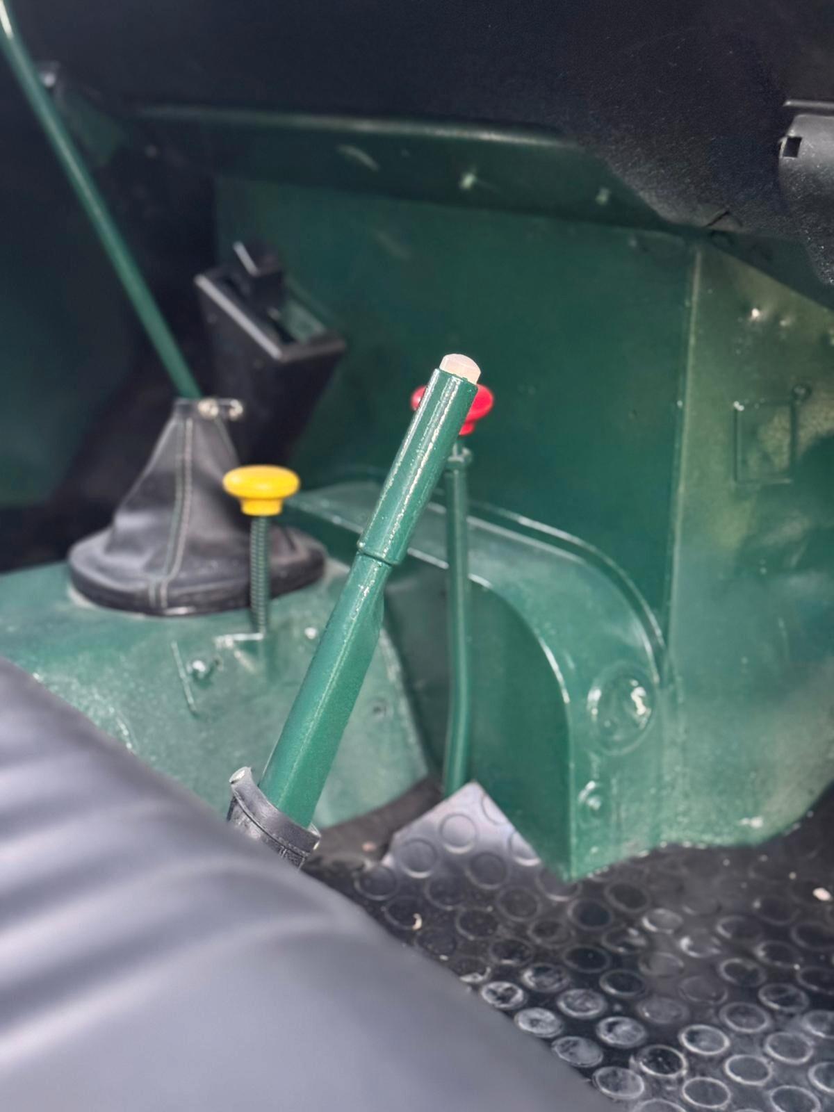 Land Rover Series III 88