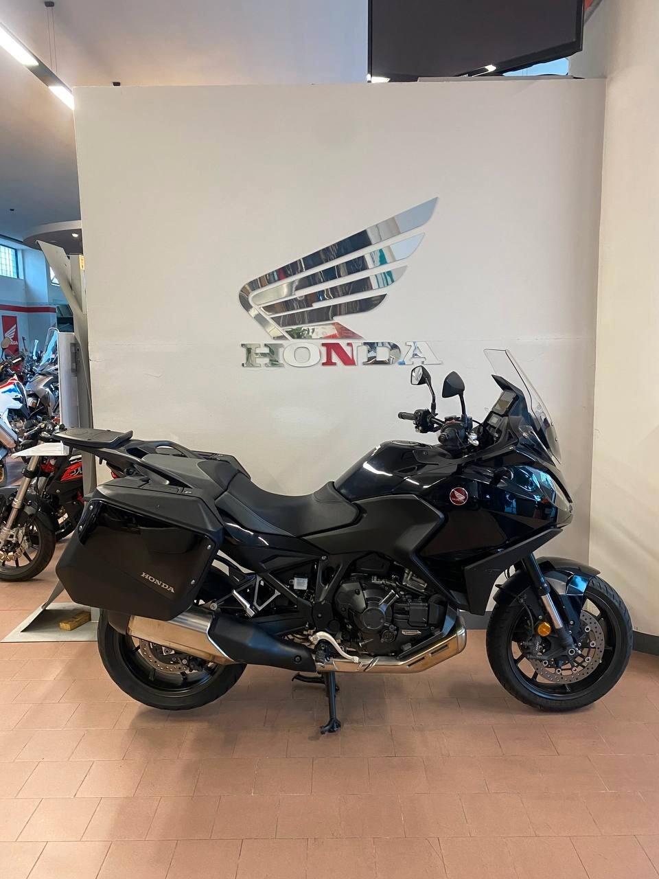 Honda NT 1100 dct