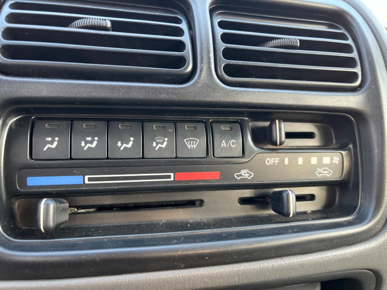 Suzuki Grand Vitara 5 porte 2.0i Benzina