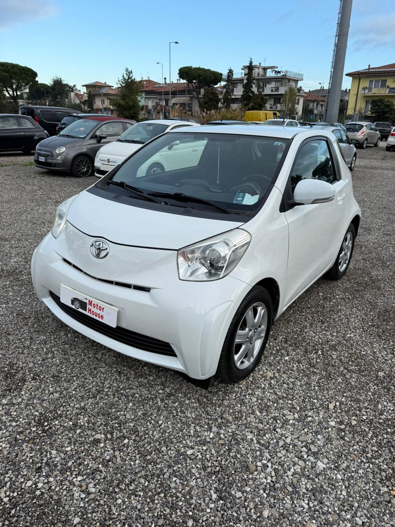 Toyota iQ 1.0 SOL