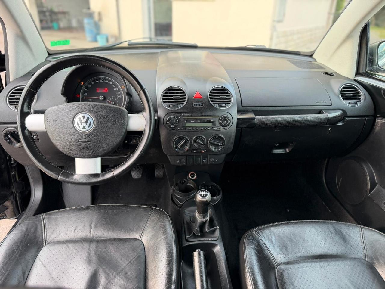 Volkswagen New Beetle 1.4 16V Cabrio