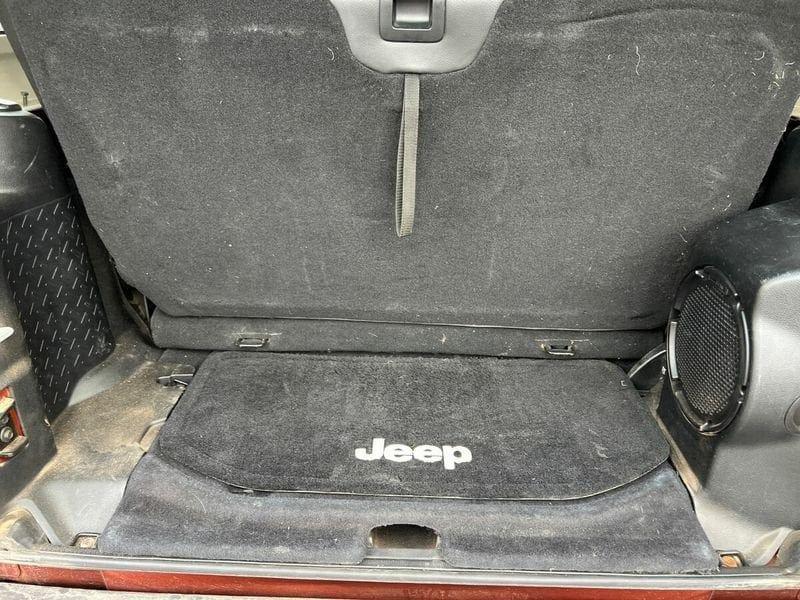 Jeep Wrangler 2.8 CRD DPF Sahara Auto