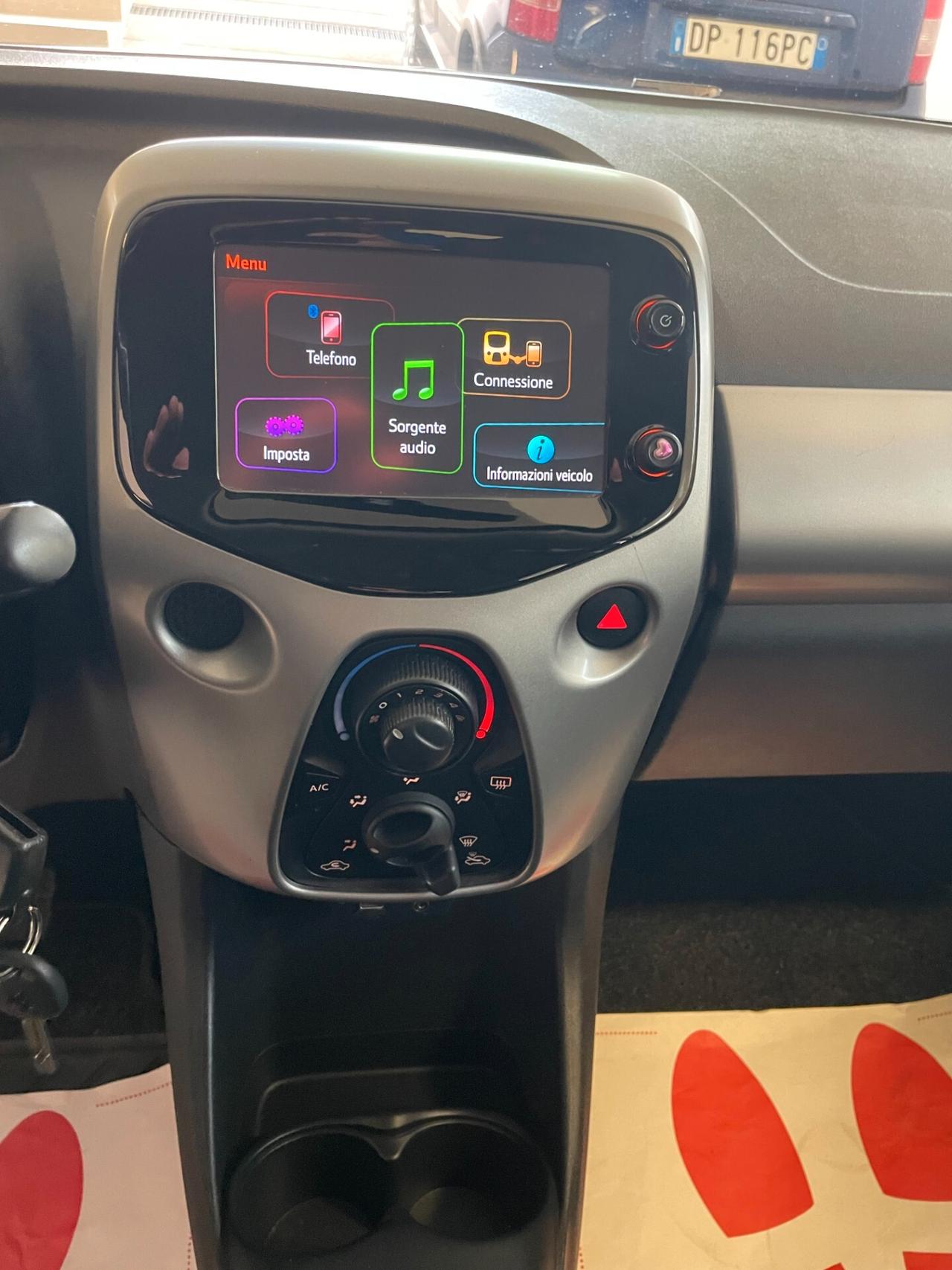 Peugeot 108 5P 1.0 68 CV Allure TOP! FULL OPT NEOPATENTATI TAGLIANDATA