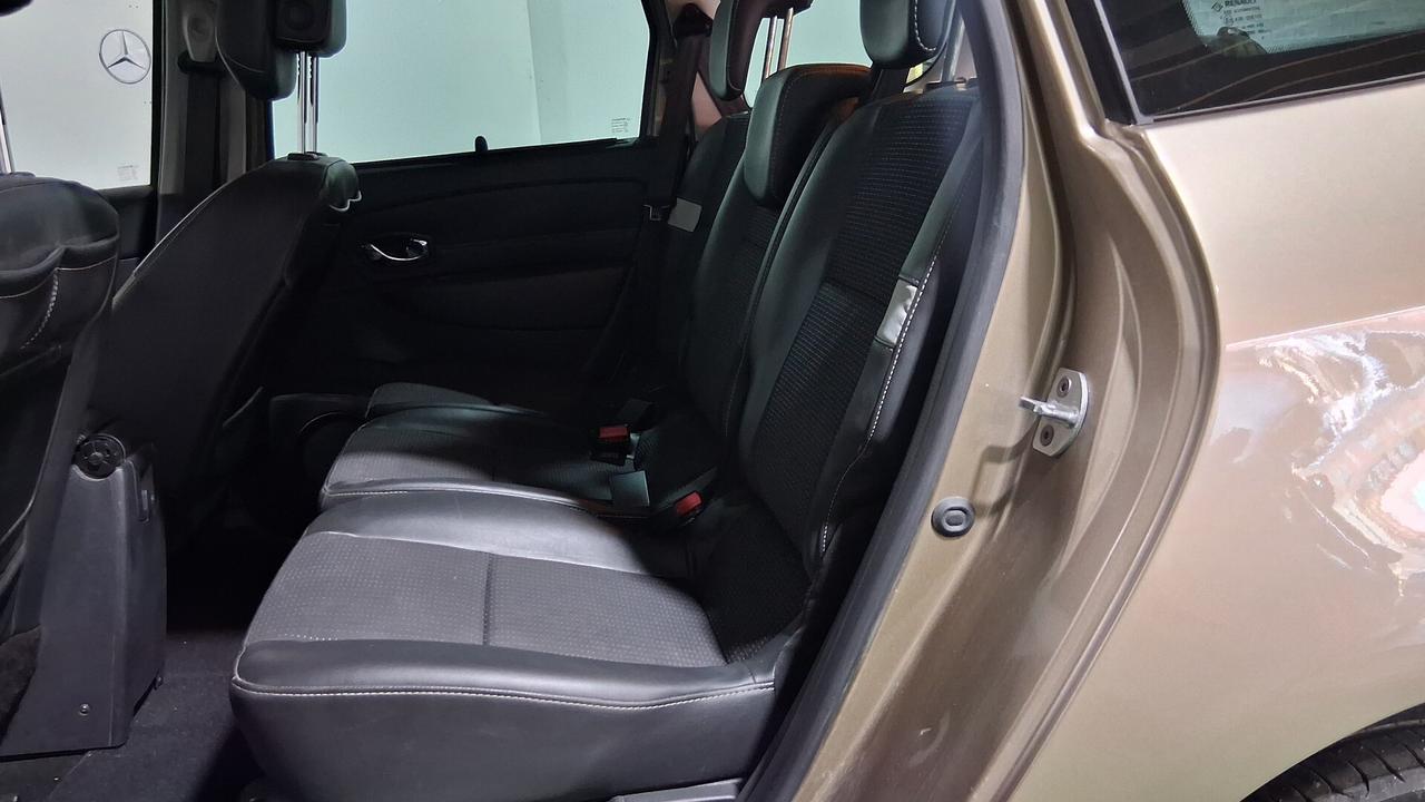 RENAULT SCENIC 1.5 7 Posti DCI 110 CV Energy 2013