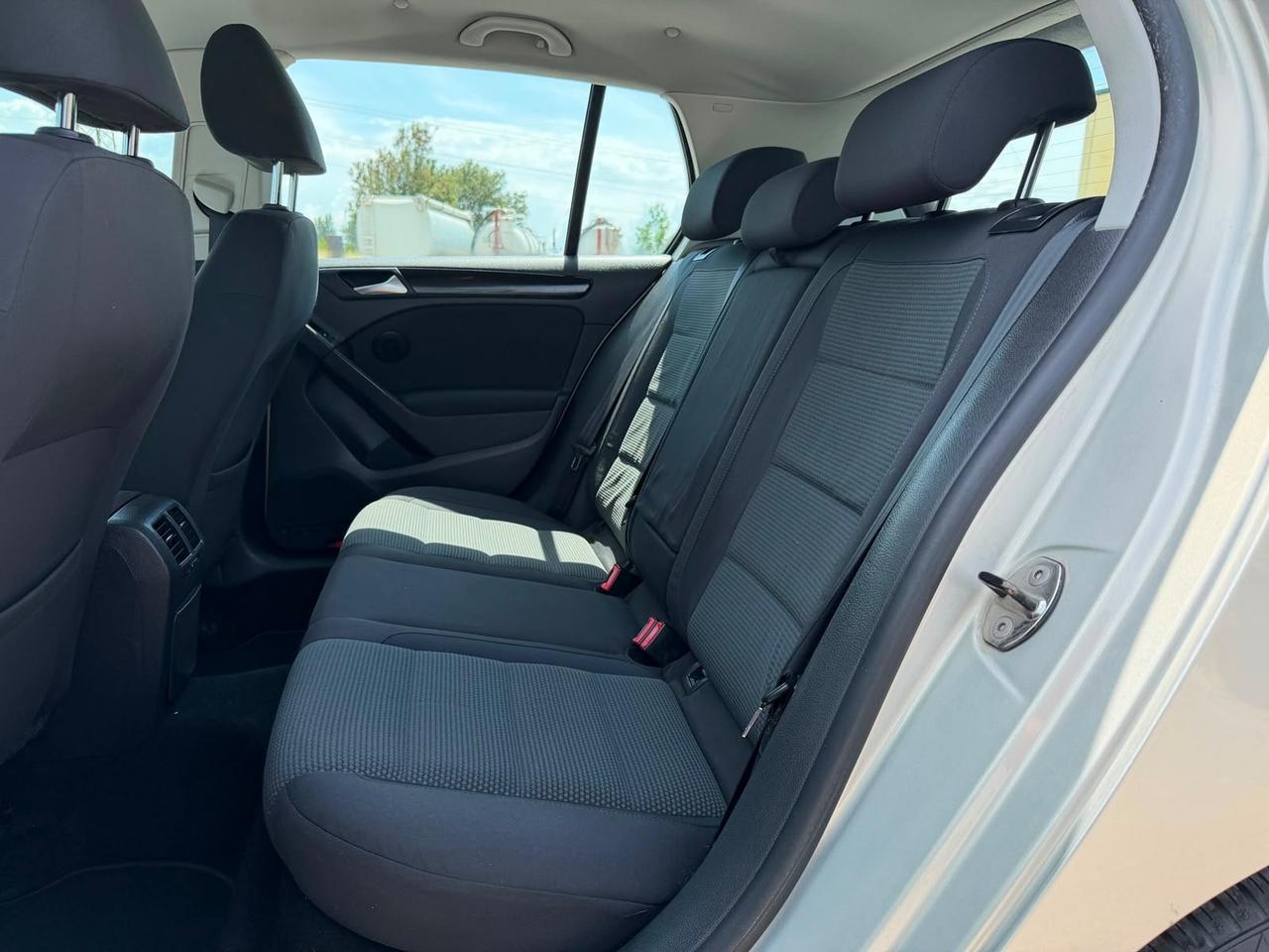 Volkswagen Golf Business 1.6 TDI 5p Highline