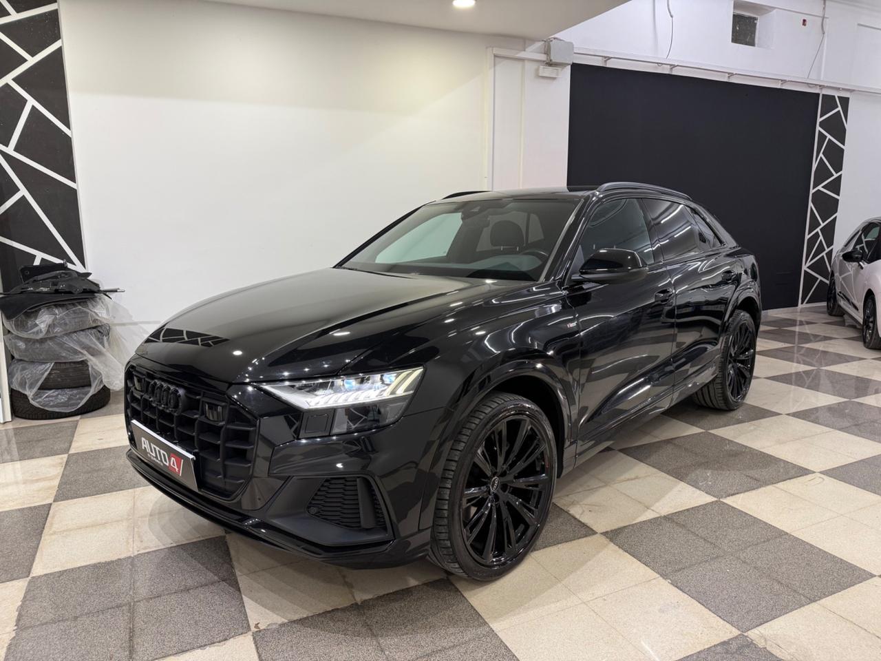 Audi Q8 45 TDI quattro S Line Full optional