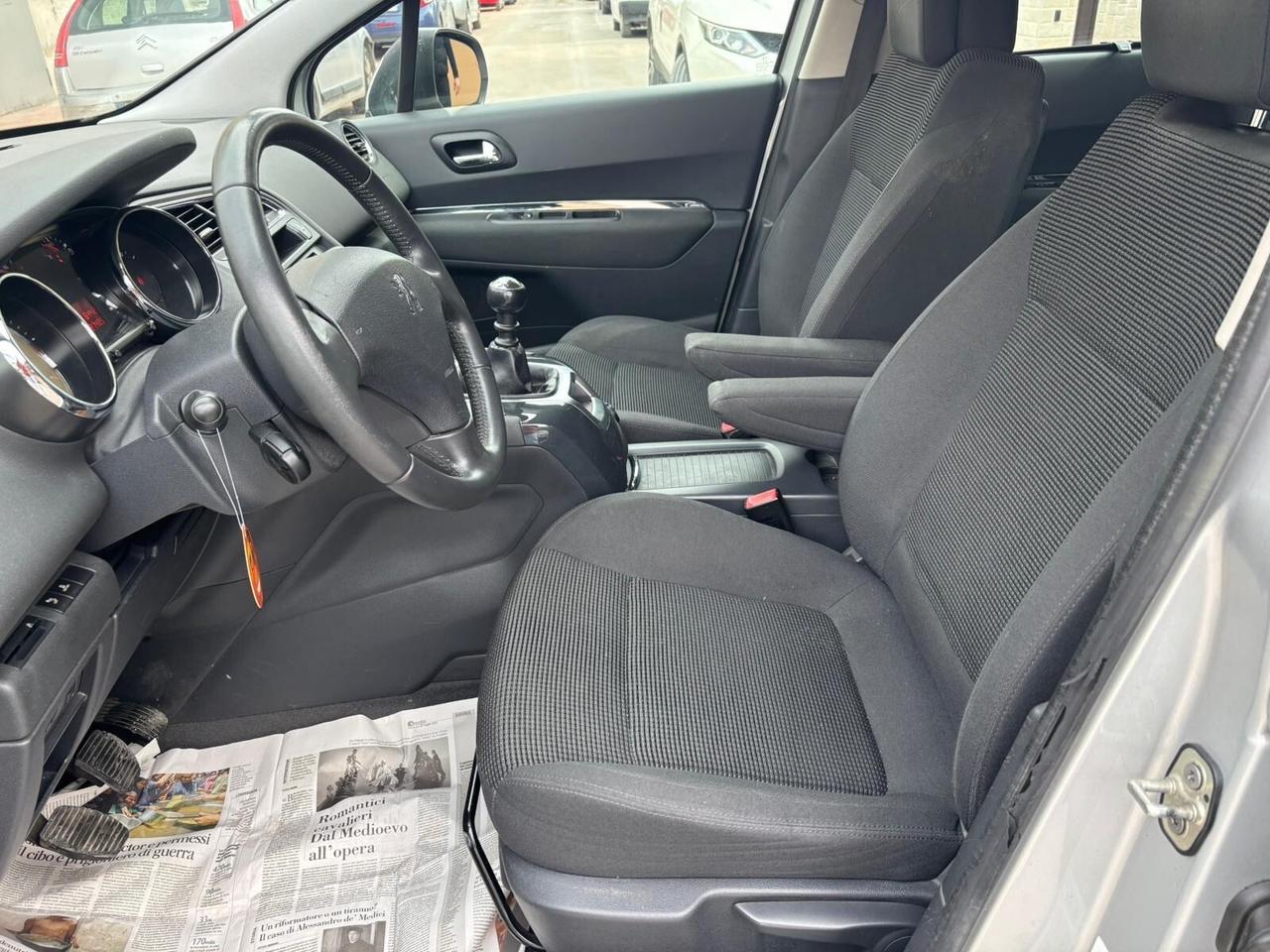 Peugeot 5008 1.6 HDi 112CV Allure