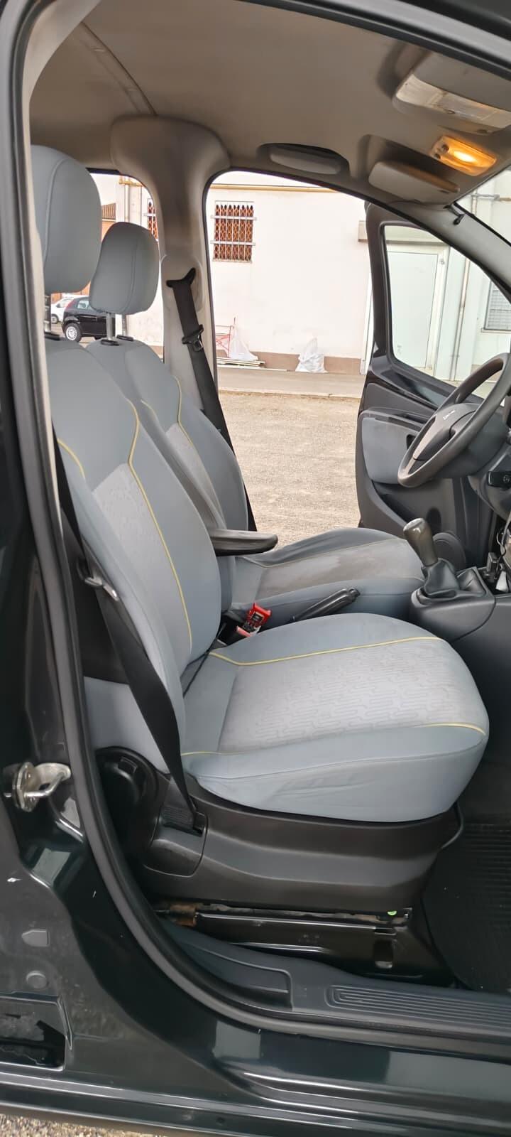 Peugeot Bipper Tepee 1.4 HDi 70CV Outdoor