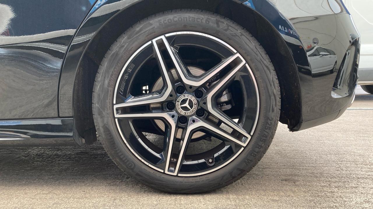 Mercedes Classe A TETTO APRIBILE 200d AMG Advance Plus Auto