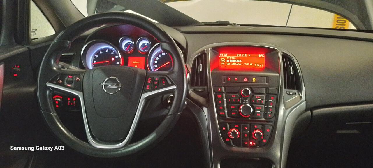 Opel Astra 1.4 BENZ. NEOPATENTATI