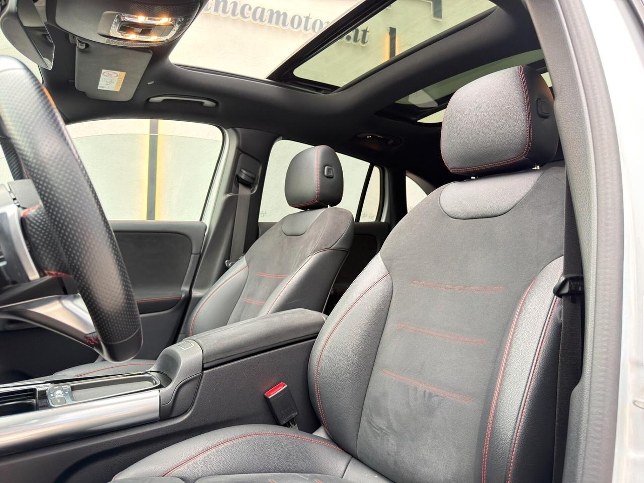 Mercedes-benz GLA 200 d 150 CV AMG Premium Plus UNICO PROPRIETARIO IVA ESPOSTA
