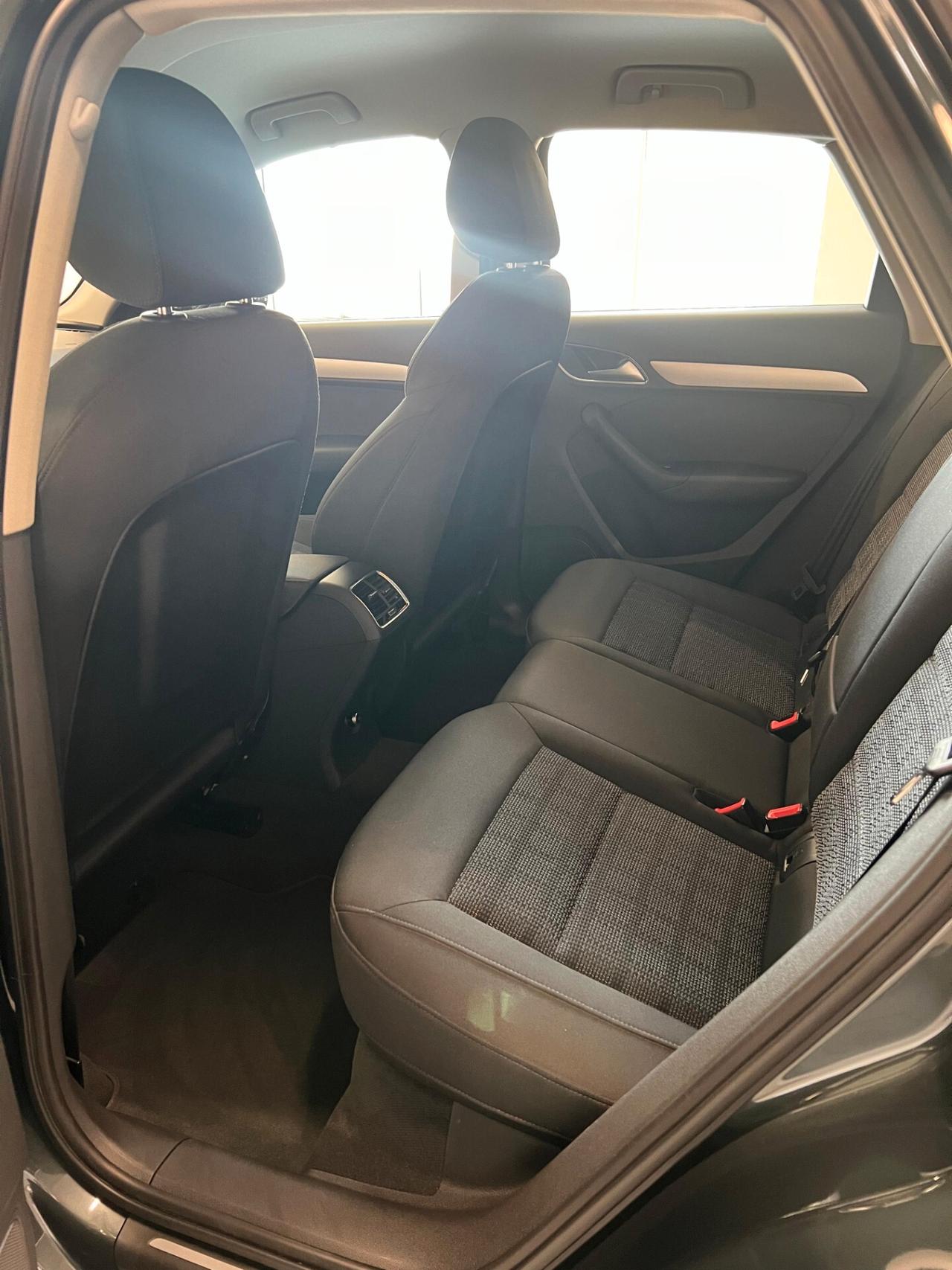 Audi Q3 2.0 TDI 150 CV quattro Sport