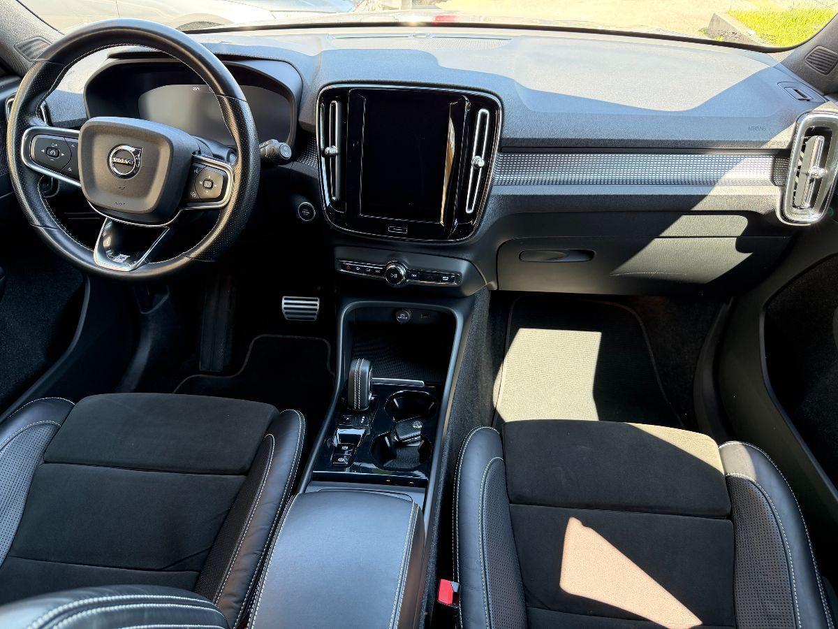 VOLVO - XC40 - D4 AWD Geartronic R-design #GANCIOTRAINO #TAG.VOLVO