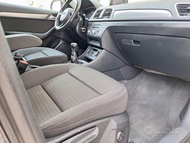 Audi Q3 2.0 TDI 120 CV Sport Navigatore Fari Led.
