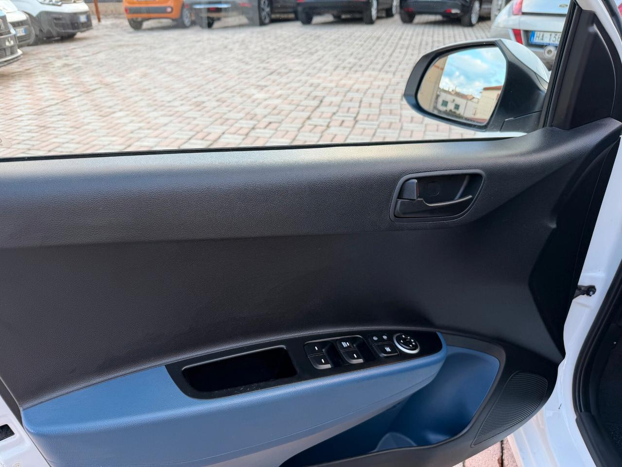 Hyundai i10 1.0 MPI Login